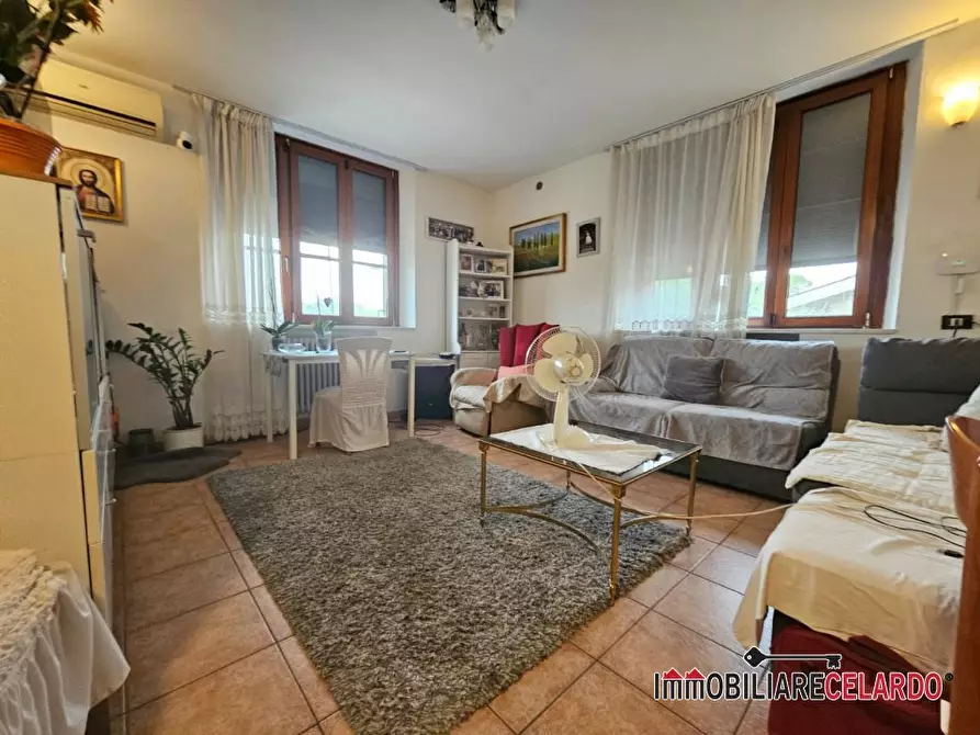 Immagine 2 di Villa in vendita  a Colle Di Val D'elsa