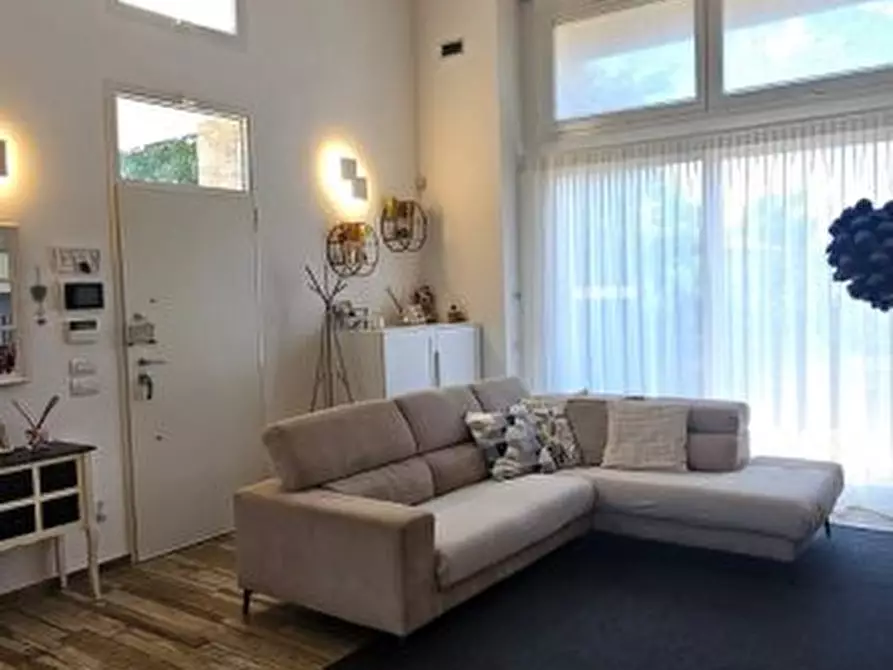 Immagine 3 di Villa in vendita  a Colle Di Val D'elsa