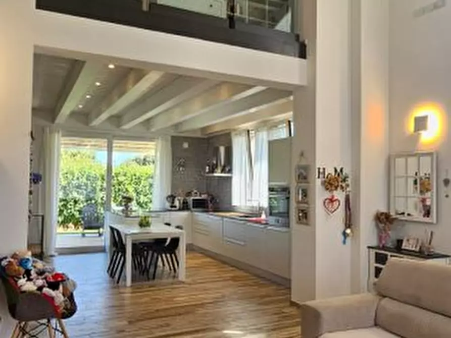 Immagine 8 di Villa in vendita  a Colle Di Val D'elsa