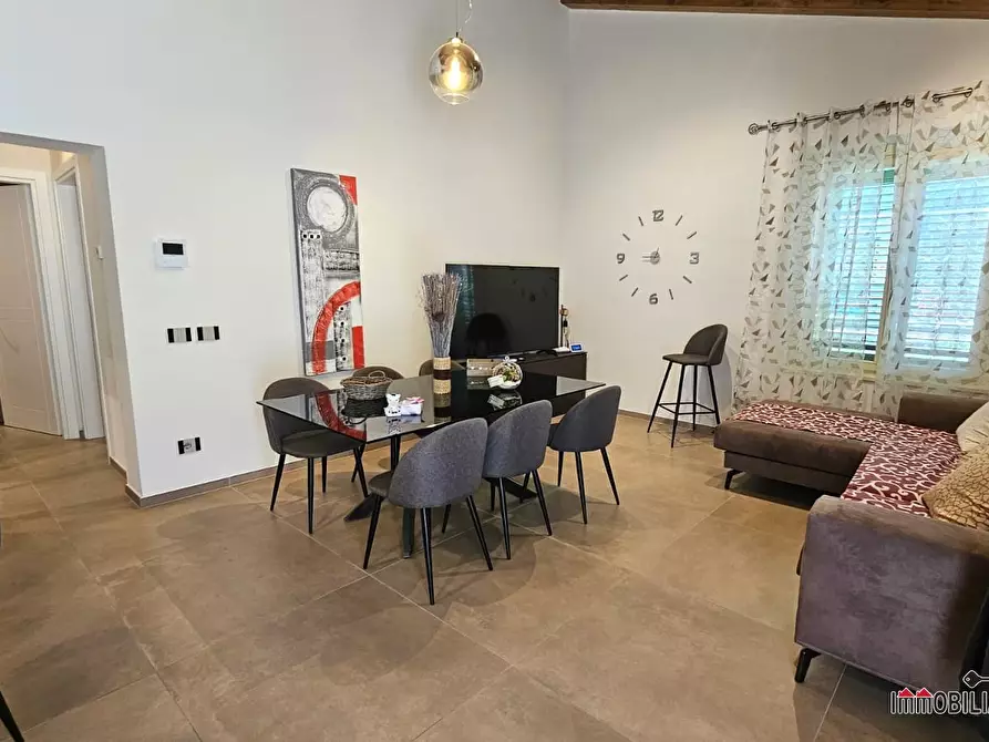 Immagine 8 di Villa in vendita  a Colle Di Val D'elsa