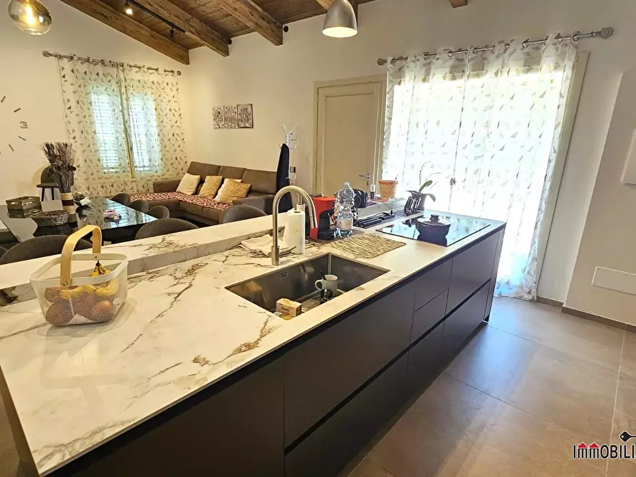 Immagine 3 di Villa in vendita  a Colle Di Val D'elsa