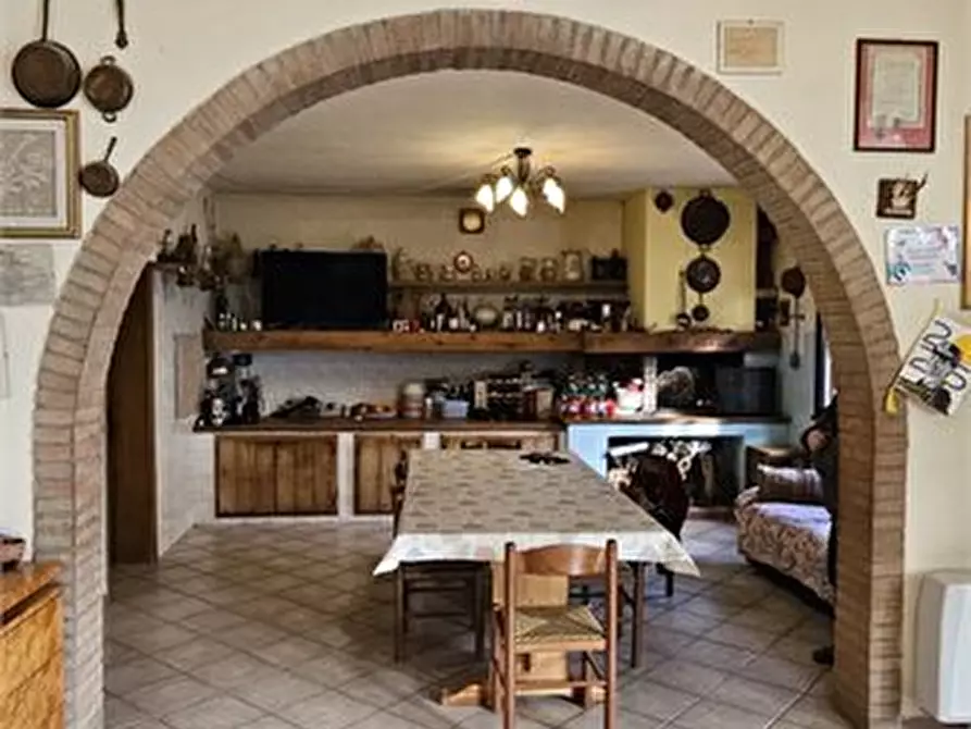 Immagine 8 di Villa in vendita  a Poggibonsi