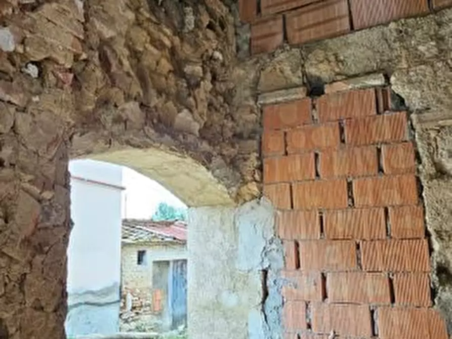 Immagine 2 di Villa in vendita  a Poggibonsi