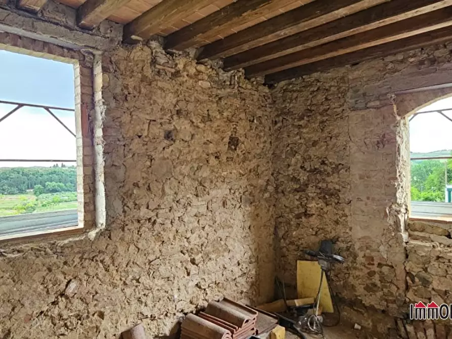 Immagine 4 di Villa in vendita  a Poggibonsi