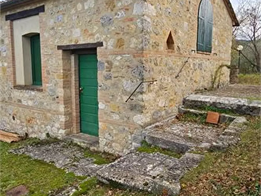 Immagine 4 di Villa in vendita  a Monteriggioni