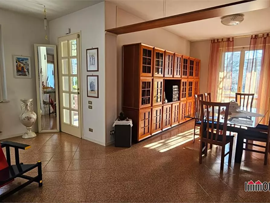 Immagine 3 di Villa in vendita  a Colle Di Val D'elsa