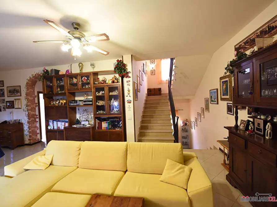 Immagine 4 di Villa in vendita  a Casole D'elsa