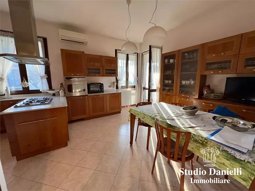 Immagine 7 di Villa in vendita  27 A a Giussano