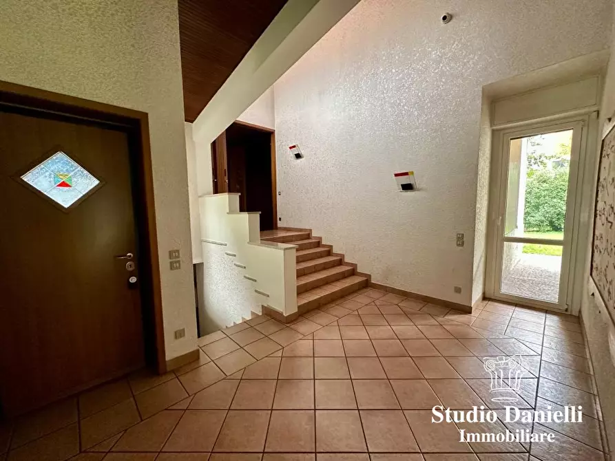 Immagine 7 di Villa in vendita  65 a Desio