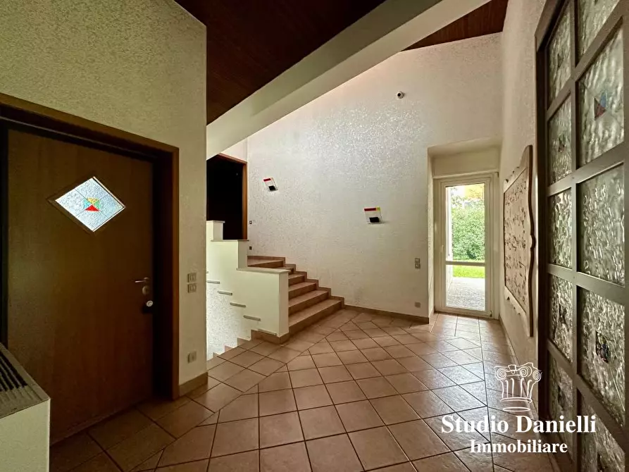 Immagine 6 di Villa in vendita  65 a Desio