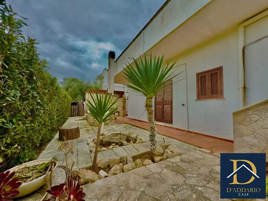 Immagine 4 di Villa in vendita  a Pulsano