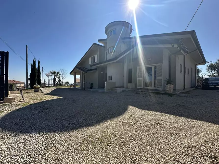 Immagine 6 di Villa in vendita  15/B a Giulianova