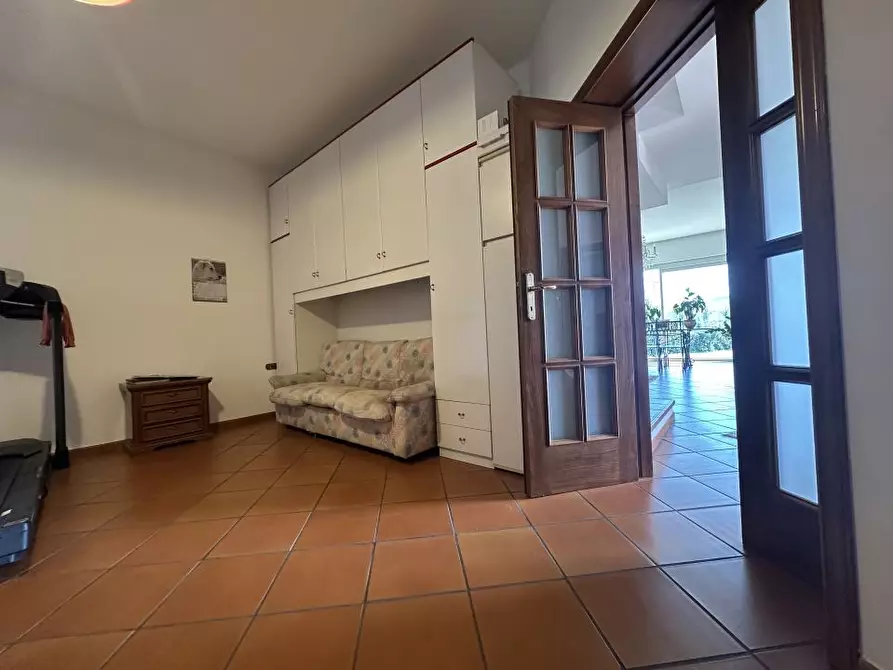 Immagine 5 di Villa in vendita  46 a Sant'omero