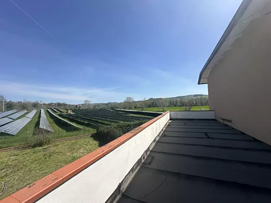 Immagine 8 di Villa in vendita  46 a Sant'omero