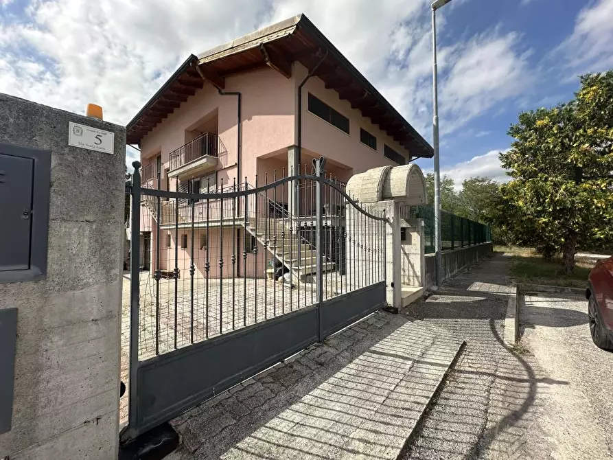 Immagine 7 di Villa in vendita  5/7 a Campli