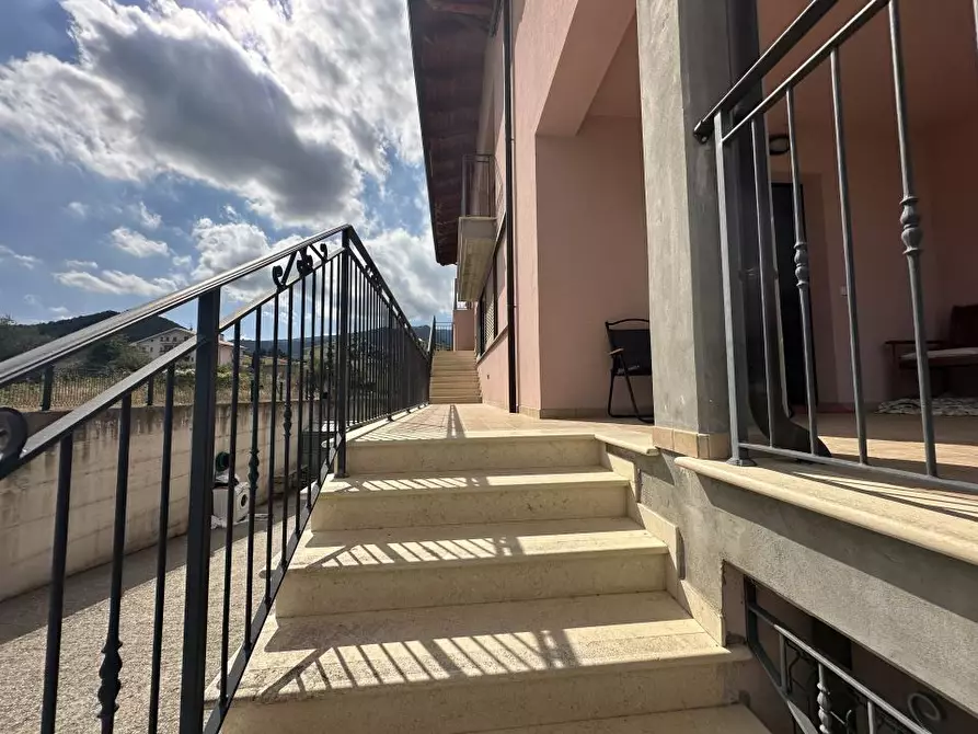 Immagine 4 di Villa in vendita  5/7 a Campli