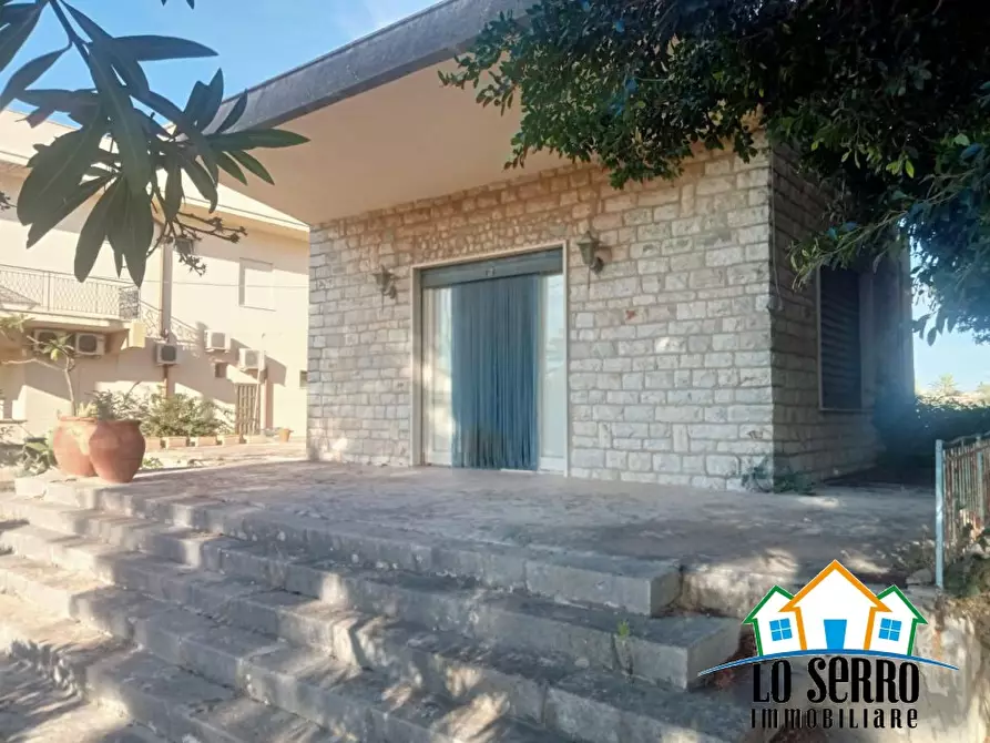 Immagine 4 di Villa in vendita  a Castelvetrano