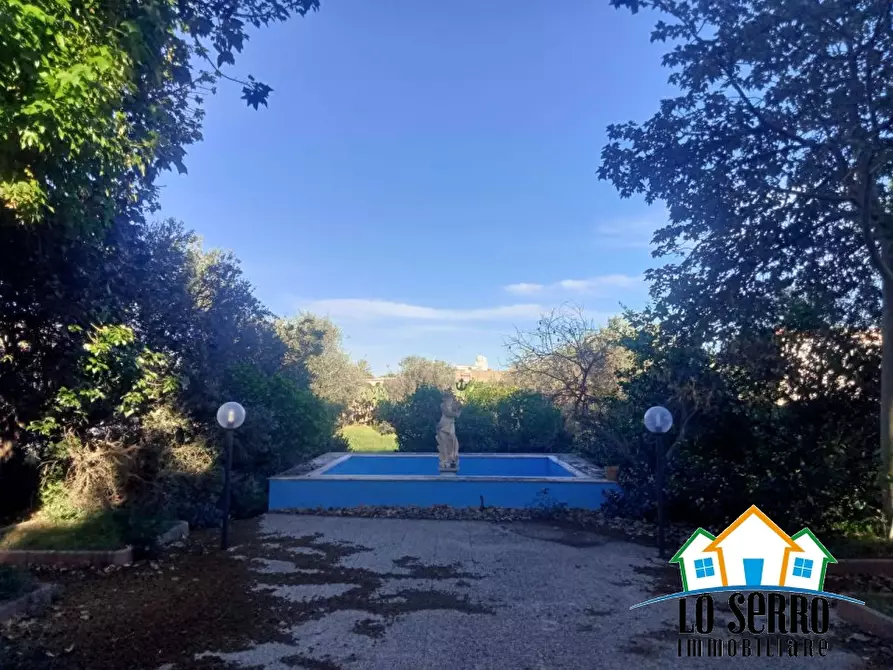 Immagine 9 di Villa in vendita  a Castelvetrano