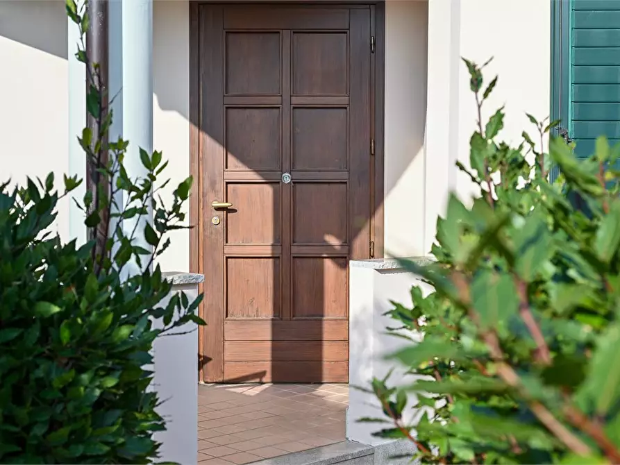 Immagine 4 di Villa in vendita  5K a Duino-Aurisina