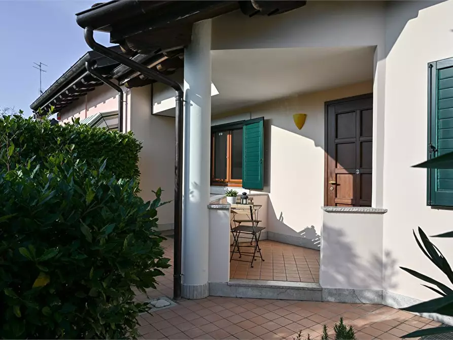 Immagine 7 di Villa in vendita  5k a Duino-Aurisina