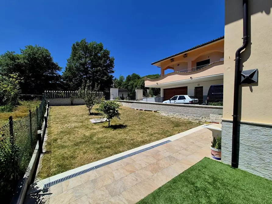 Immagine 5 di Villetta a schiera in vendita  24 a Castel Di Ieri