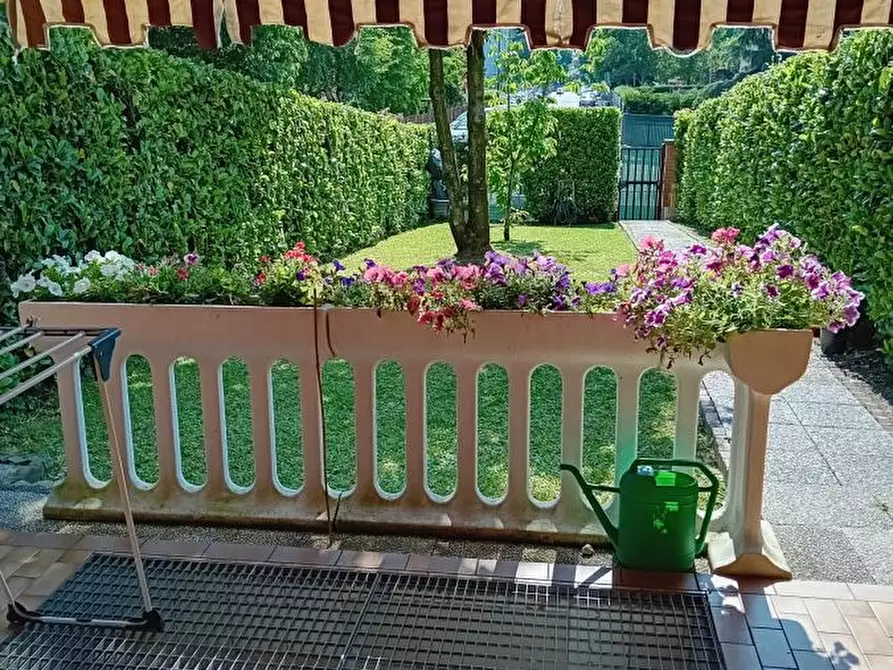 Immagine 2 di Villetta a schiera in vendita  a Liscate