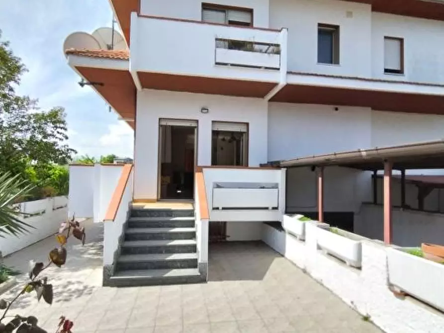 Immagine 2 di Villetta a schiera in vendita  12 a Pescara