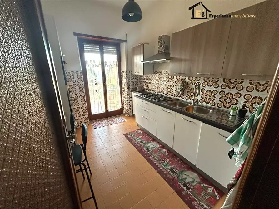 Immagine 4 di Villetta a schiera in vendita  snc a Poggio Mirteto