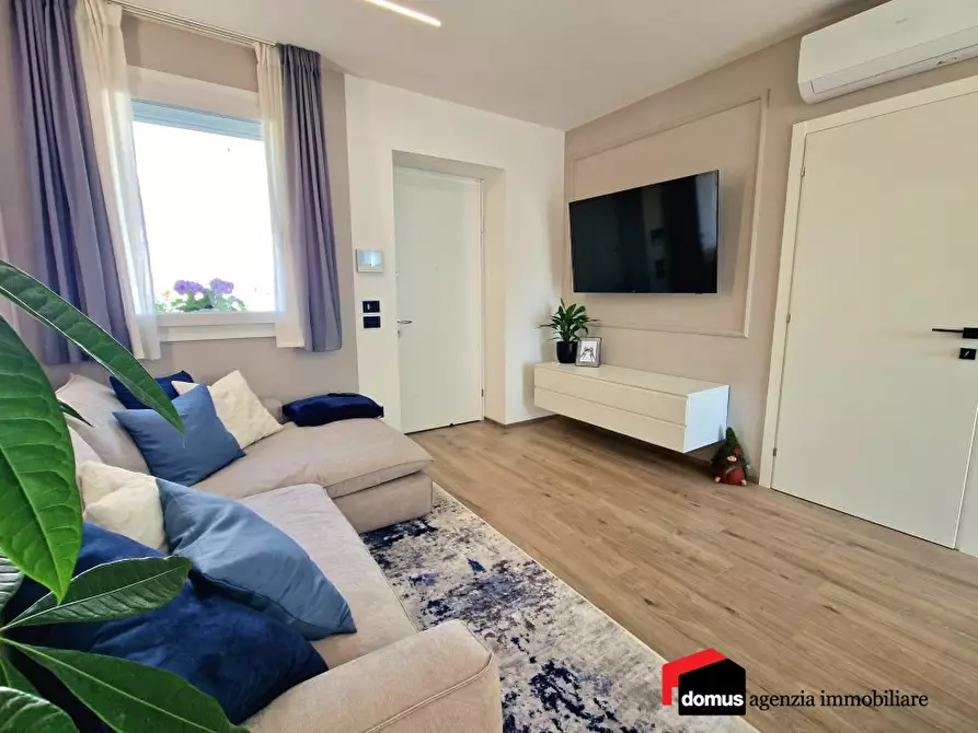 Immagine 8 di Villetta a schiera in vendita  a Thiene