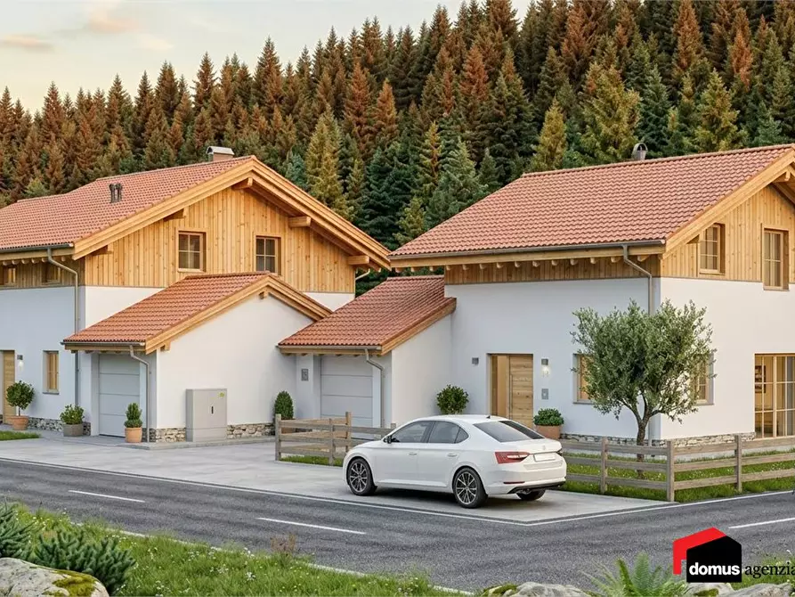 Immagine 2 di Villetta a schiera in vendita  a Tonezza Del Cimone