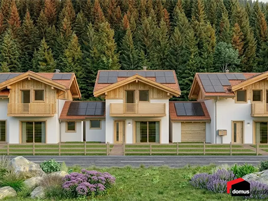 Immagine 1 di Villetta a schiera in vendita  a Tonezza Del Cimone