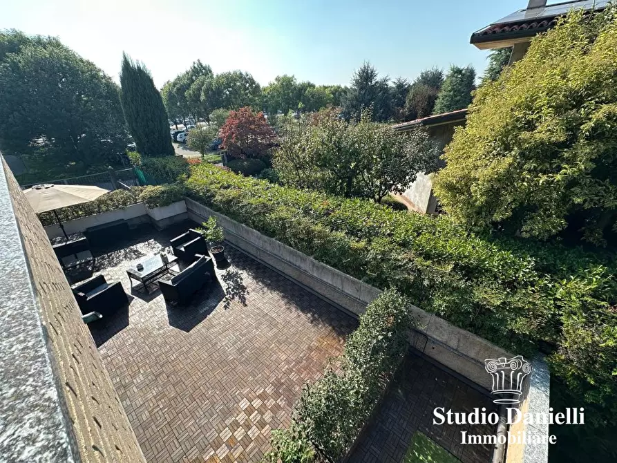 Immagine 5 di Villa in vendita  17 a Verano Brianza