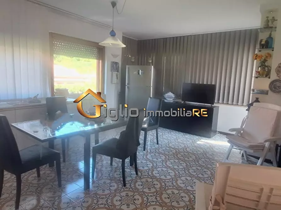 Immagine 8 di Villa in vendita  a Formia