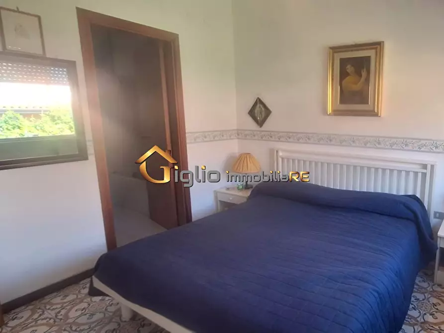 Immagine 10 di Villa in vendita  a Formia