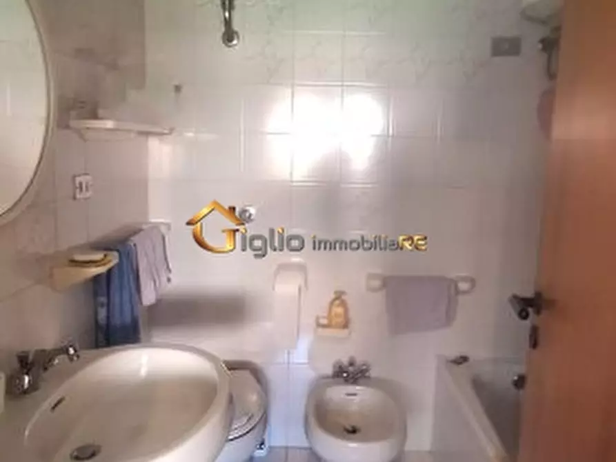 Immagine 6 di Villa in vendita  a Formia