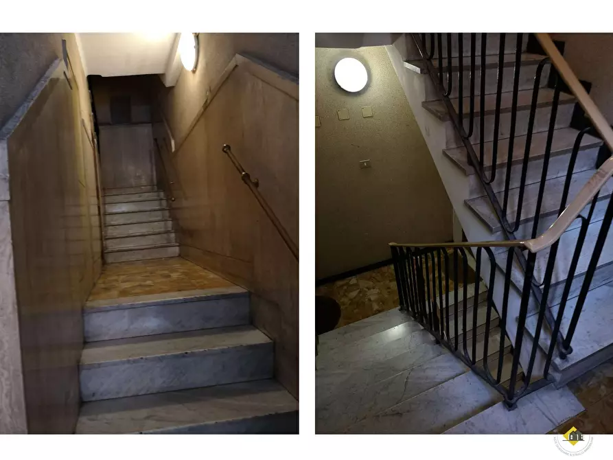 Immagine 5 di Appartamento in vendita  42 a Genova