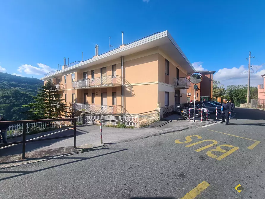 Immagine 1 di Appartamento in vendita  127 a Genova