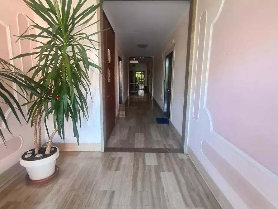 Immagine 8 di Appartamento in vendita  127 a Genova