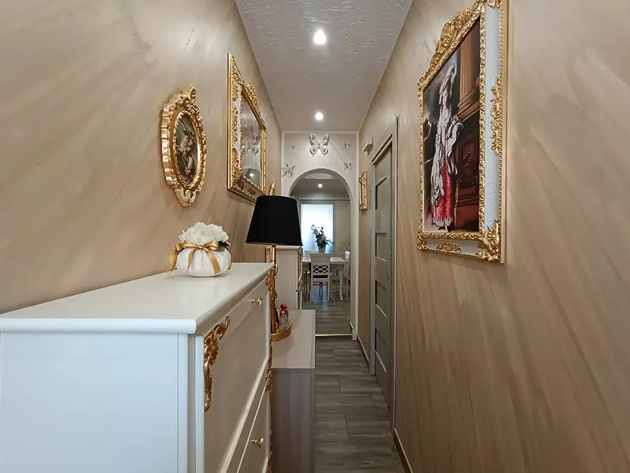 Immagine 10 di Appartamento in vendita  a Villabate