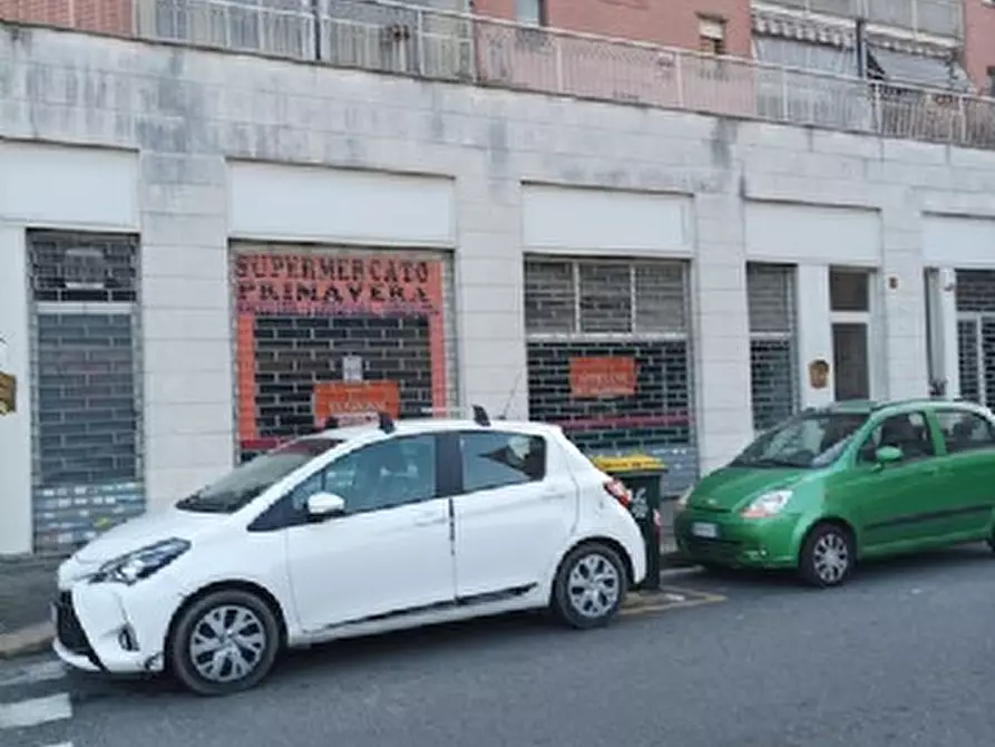 Immagine 3 di Negozio in vendita  3 a Torino