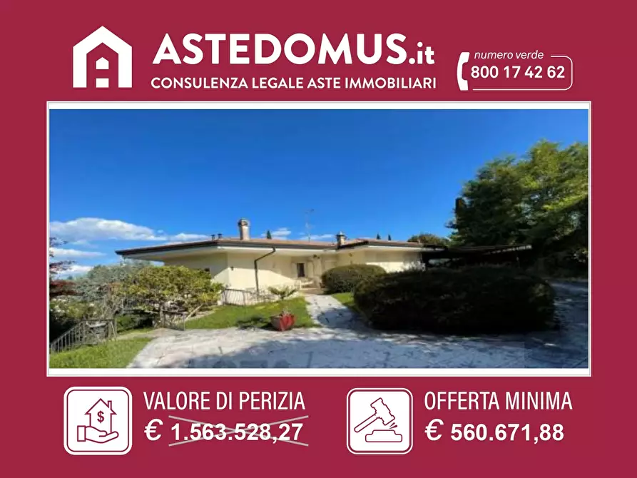 Immagine 1 di Villa in vendita  7 a Padenghe Sul Garda