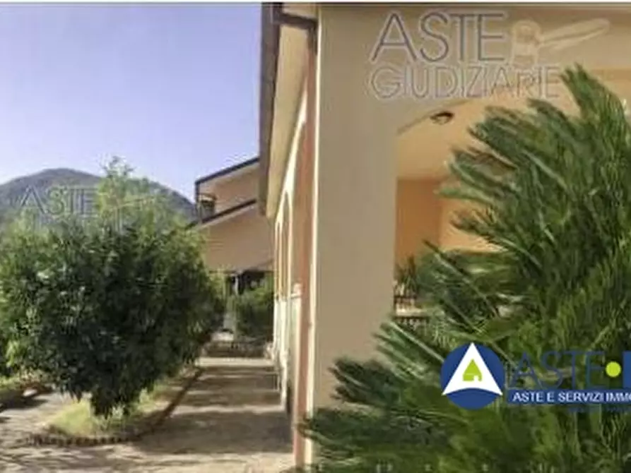 Immagine 3 di Villa in vendita  49 a Maenza