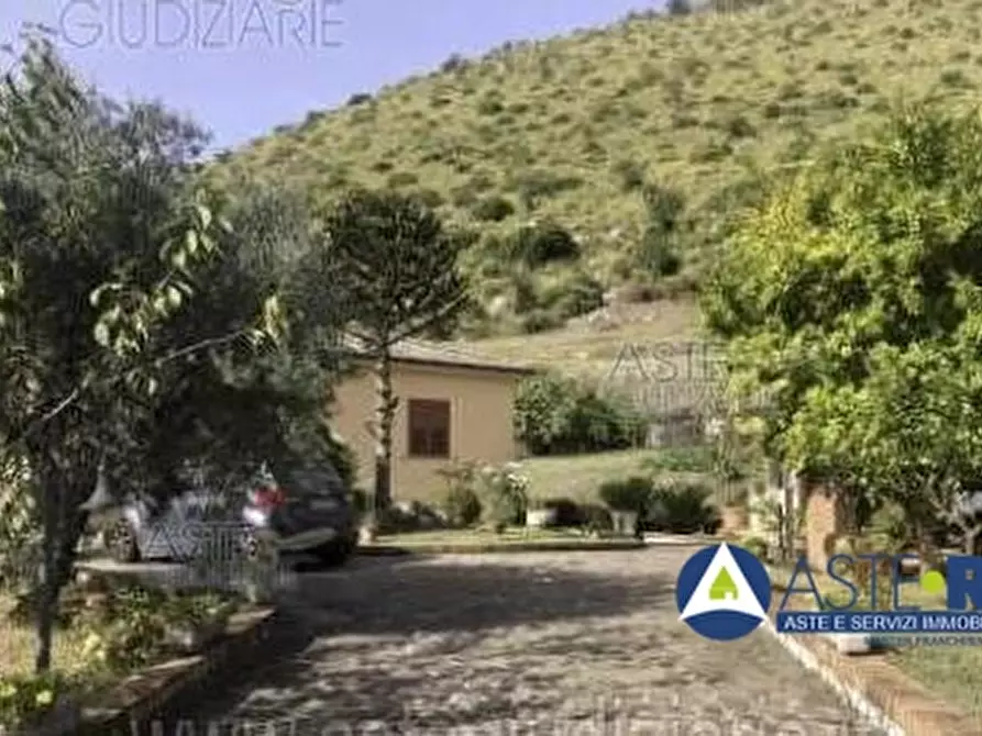 Immagine 1 di Villa in vendita  49 a Maenza