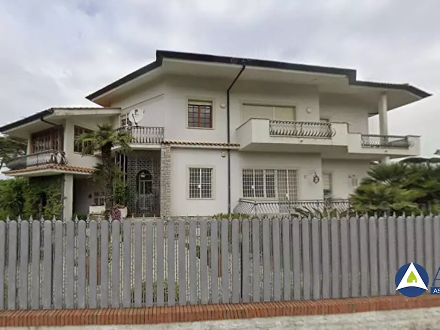 Immagine 2 di Villa in vendita  3 a Sabaudia