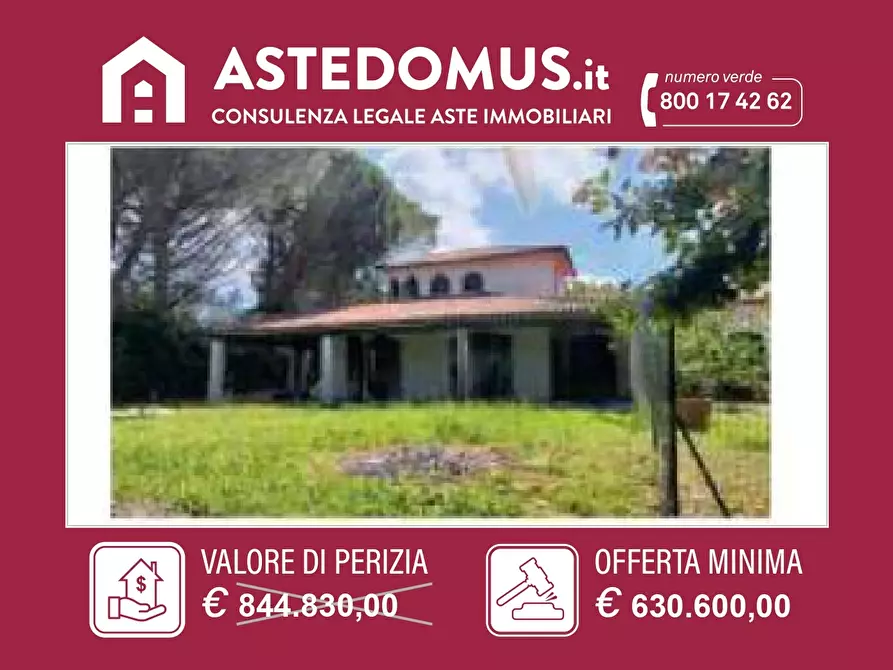 Immagine 1 di Villa in vendita  13 a Livorno