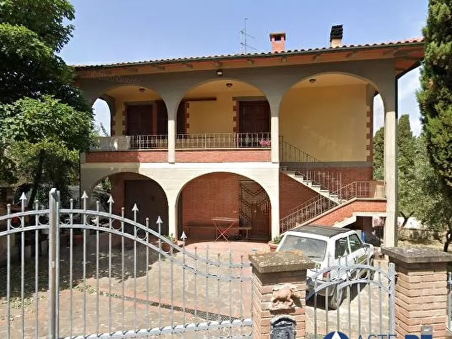 Immagine 1 di Villa in vendita  2/C a Volterra