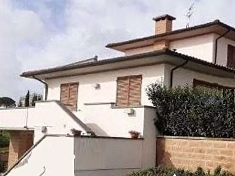 Immagine 1 di Villa in vendita  2 a Pomarance