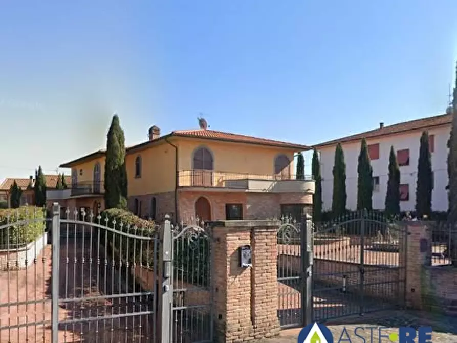 Immagine 1 di Villa in vendita  76 a Ponsacco