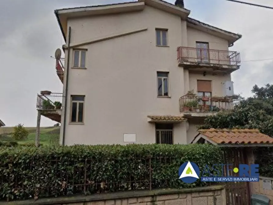 Immagine 1 di Villa in vendita  a Roma