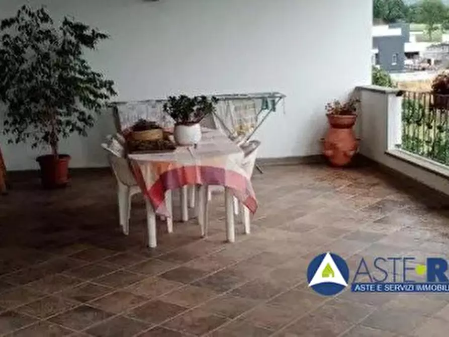 Immagine 6 di Villa in vendita  a Viterbo